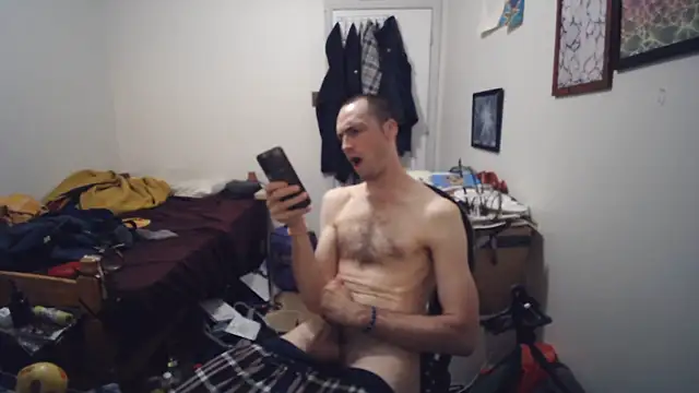 JohnnyMoves webcam