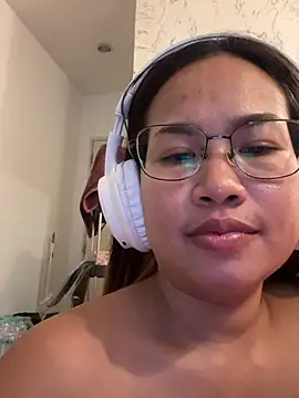 Ponthip webcam