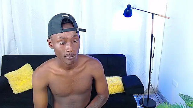 alexaandro18 webcam