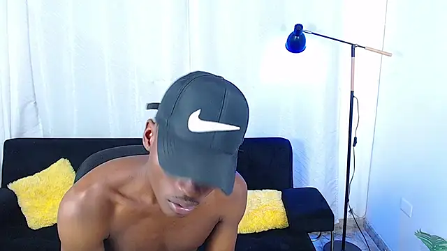 alexaandro18 webcam