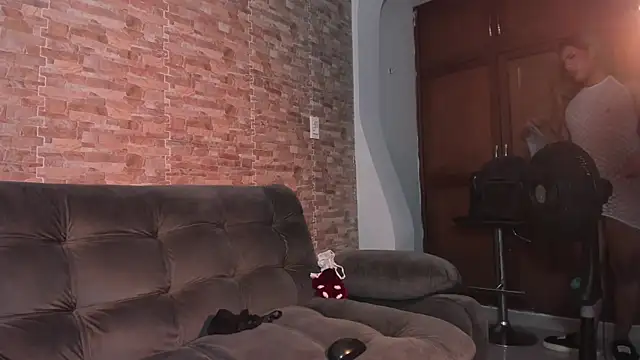 Dreams_Chloe webcam