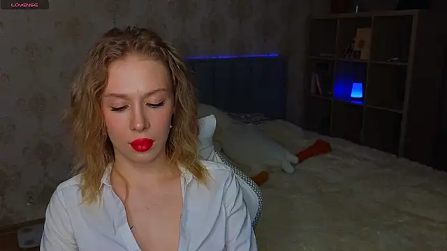 Lucia_wow webcam