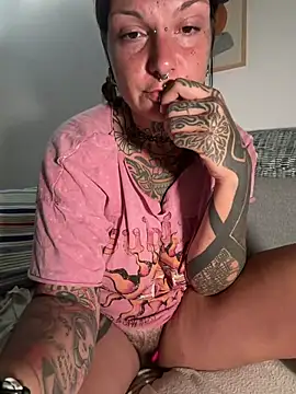 lizzardqueeen webcam