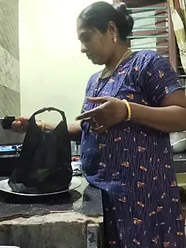 yamini1431 webcam