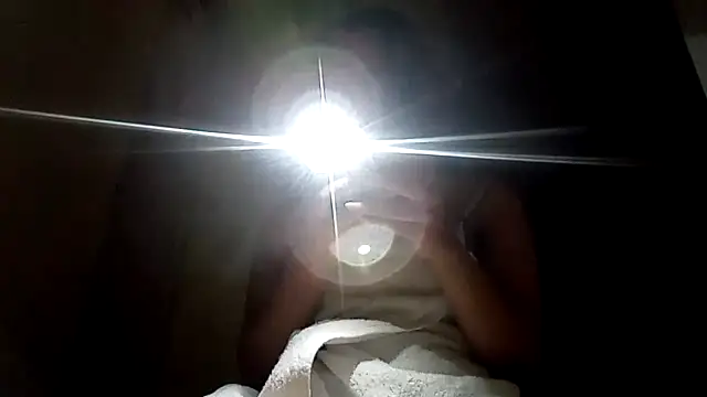 lily_blues webcam