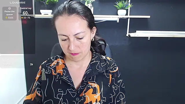Lauryn_Jones webcam