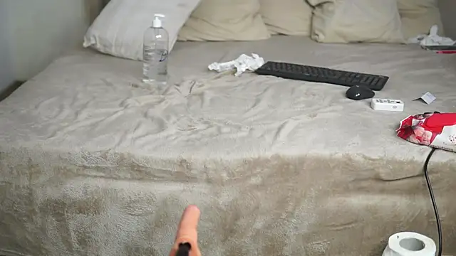 AprilHadid webcam