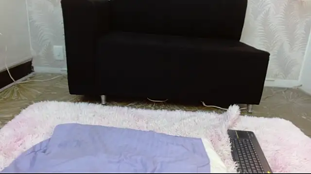 Astrid_Porno webcam