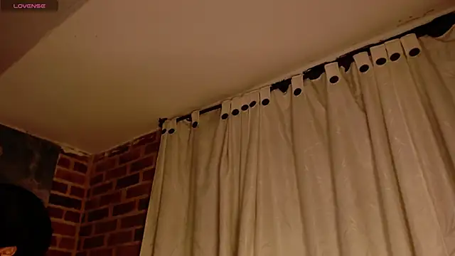 ailyngg webcam