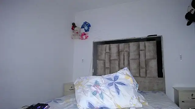 tiffany__pink webcam