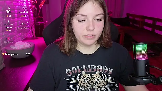 XNirvanaX webcam