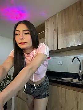 Camistar18's room