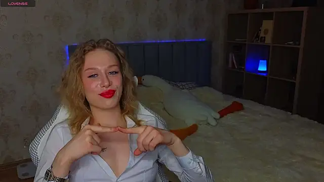 Lucia_wow