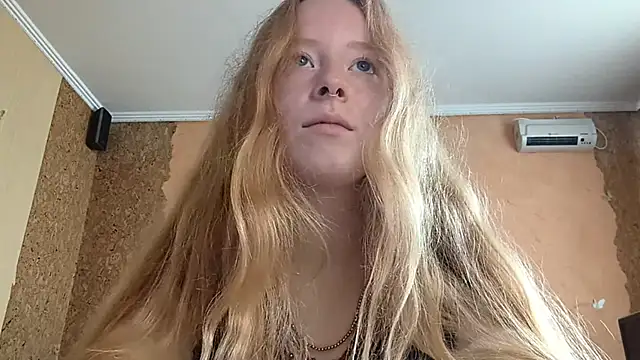 KateVibe_01 webcam