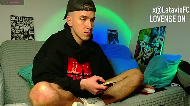 Midnighter_ live cam on StripChat