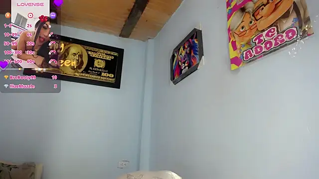 Emily_Hornys20 webcam