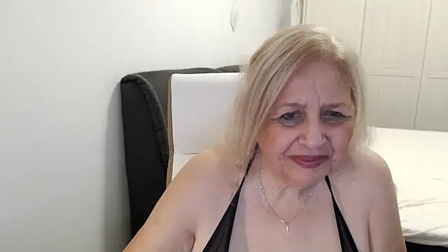 SusiLifeXXX webcam