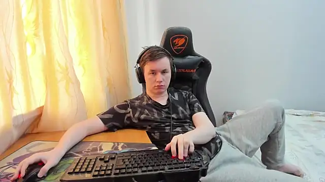 iliaskrislove webcam