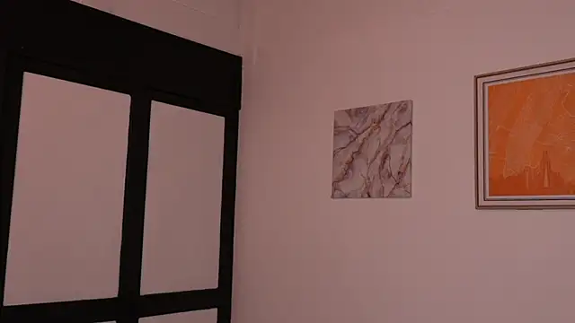 sweettaaron01 webcam