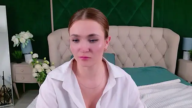 Lina_Sinerz webcam