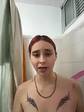 Sophia_LuxxX webcam
