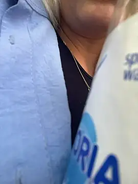 merlindave (F young) - Finger pussy/naked 💦💦💦🤤✌️