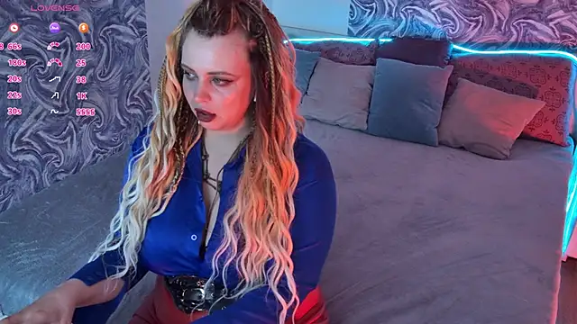 Miss_Maya_Mils webcam