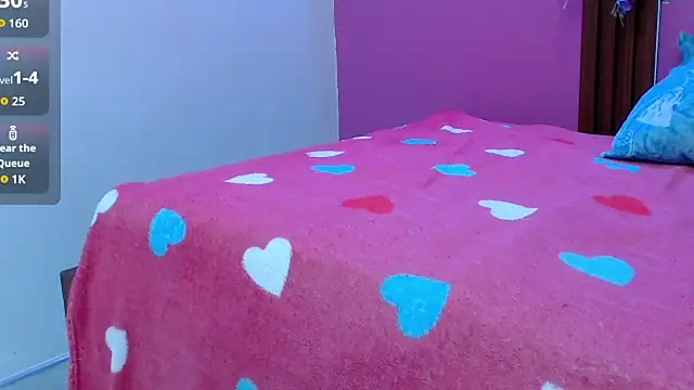 skinnybarbie022 webcam