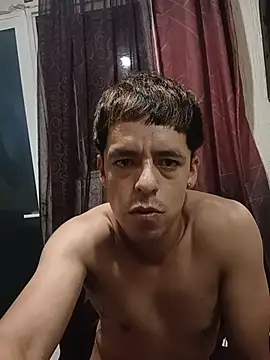 Junior_47 webcam