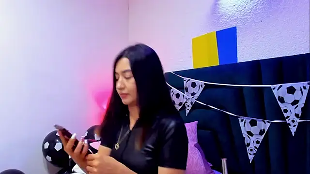 VictoriaRouge_ webcam