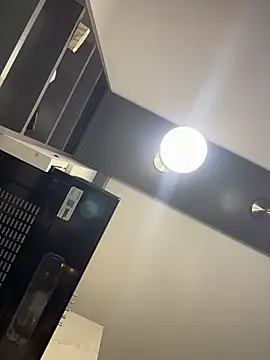 Ema_Rose_ webcam