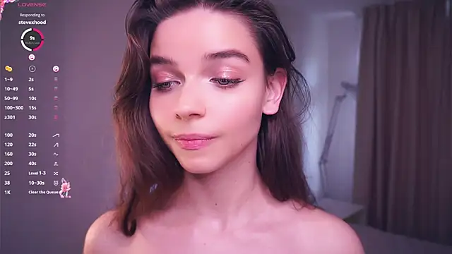 LoveMillier webcam