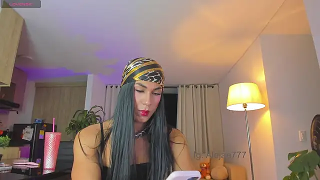 Aleja_evangeline webcam