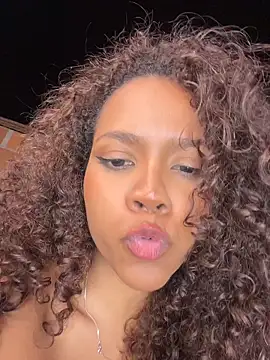 CurlyOopsieXXX