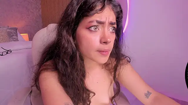Natasha-aniston webcam