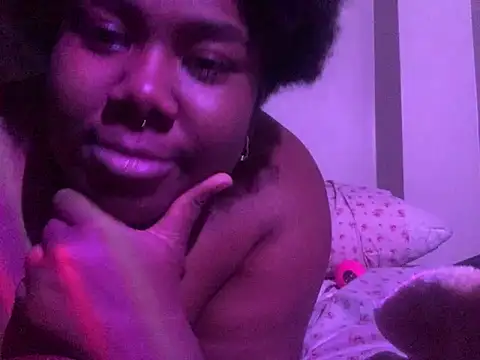 chocolateslut213 webcam