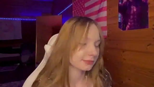 OpheliaVoss webcam