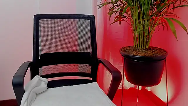 SarahRouge webcam
