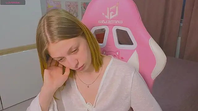 BeatriceLoven webcam