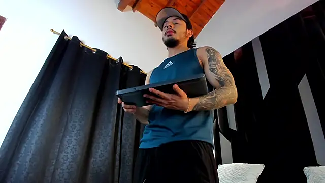 justin_whitejs's live room