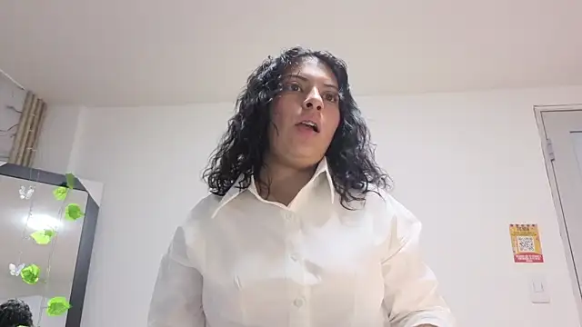 Iam_Issaa webcam