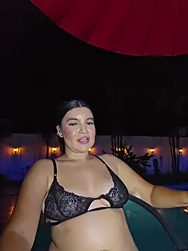 Pretty_Julieta webcam
