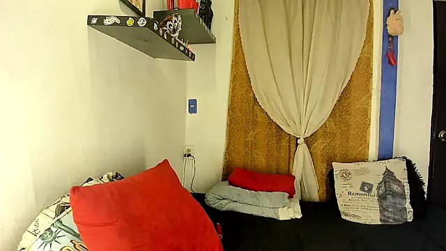 SARAMISHA webcam