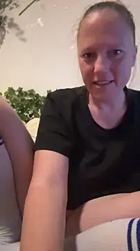 MoniqueLaFee webcam