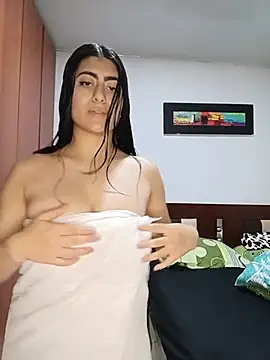 Miakhalifa__ webcam