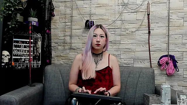 CruelMistress webcam