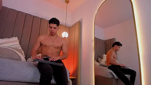 Benjamin_More webcam