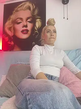 viktoria_davis_ webcam