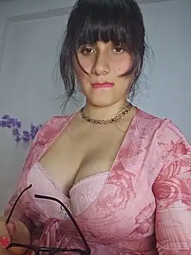 Kitty_Kalifa webcam