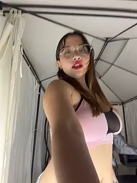 AliciaWhite_nt webcam